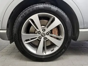 2023 Genesis GV80 с пробегом 99 127 км