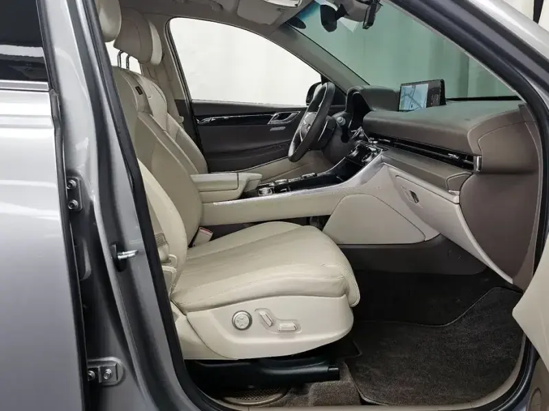 2023 Genesis GV80 с пробегом 99 127 км