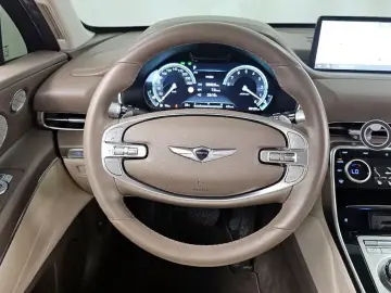 2023 Genesis GV80 с пробегом 99 127 км