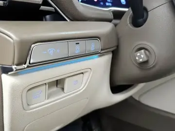 2023 Genesis GV80 с пробегом 99 127 км