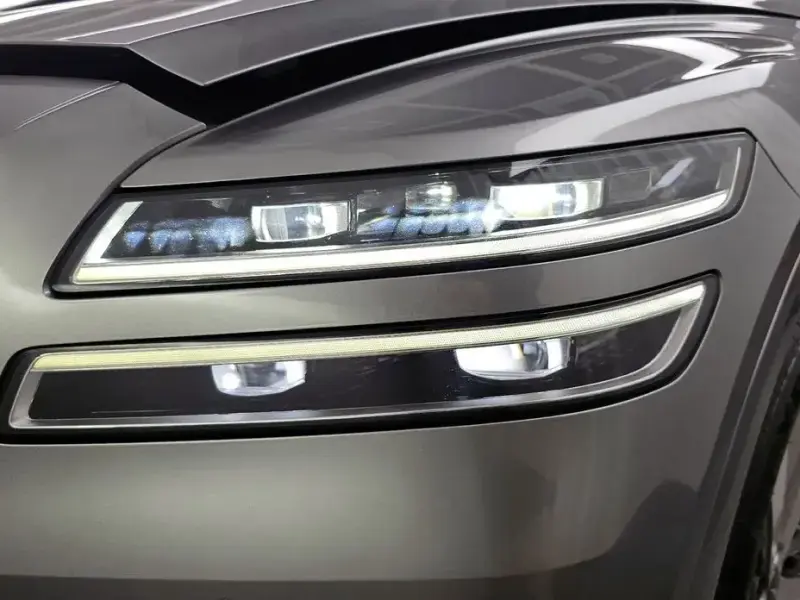 2023 Genesis GV80 с пробегом 99 127 км