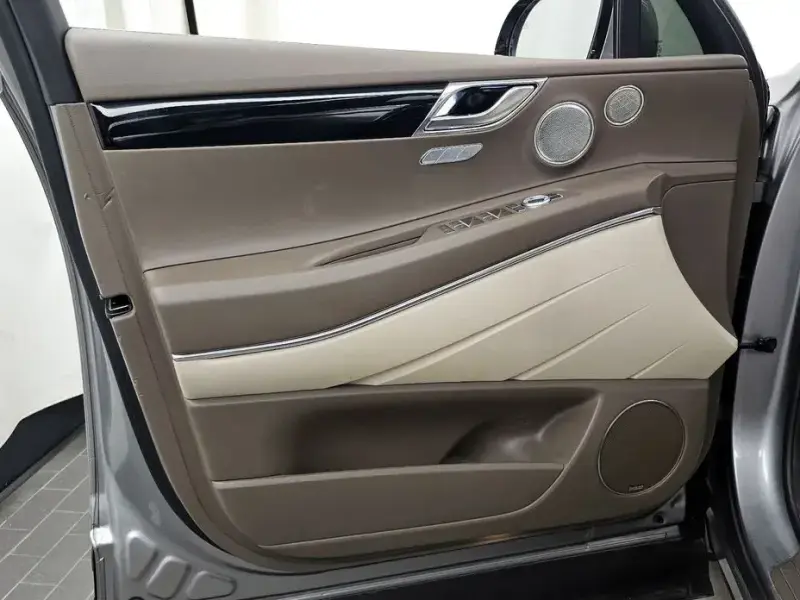 2023 Genesis GV80 с пробегом 99 127 км