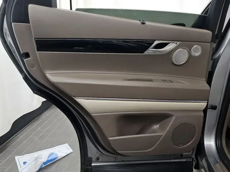 2023 Genesis GV80 с пробегом 99 127 км