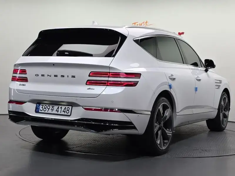 2023 Genesis GV80 с пробегом 88 337 км