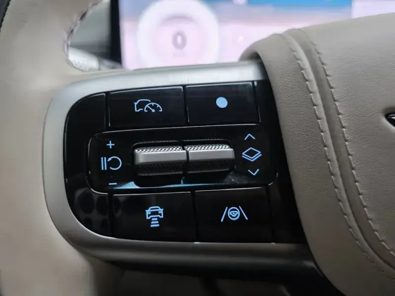 2023 Genesis GV80 с пробегом 88 337 км