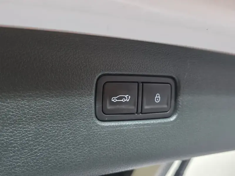 2023 Genesis GV80 с пробегом 88 337 км