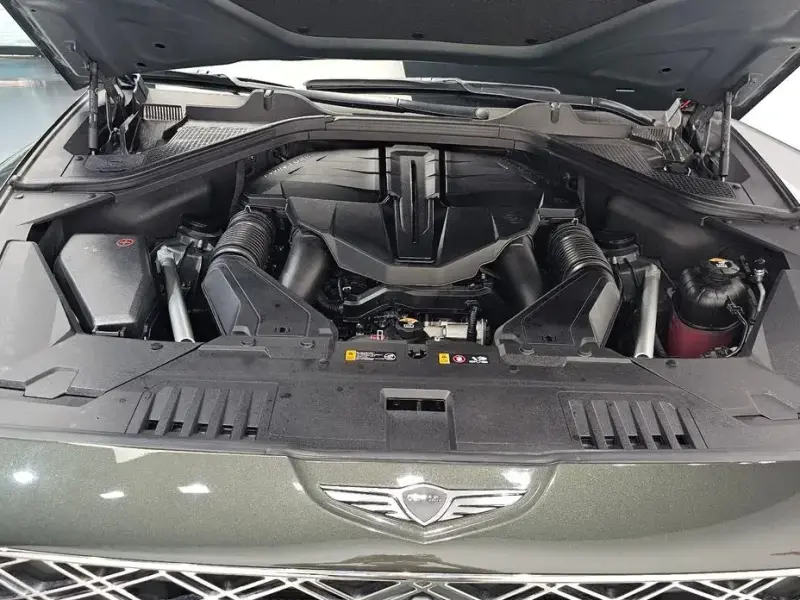 2023 Genesis GV80 с пробегом 32 479 км