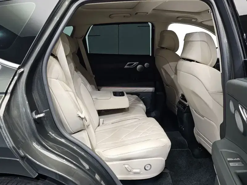 2023 Genesis GV80 с пробегом 32 479 км