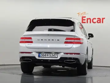 2023 Genesis GV80 с пробегом 42 381 км