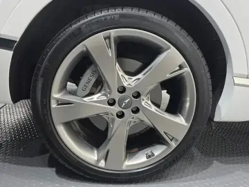 2023 Genesis GV80 с пробегом 42 381 км