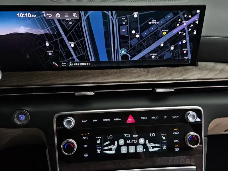 2023 Genesis GV80 с пробегом 32 479 км
