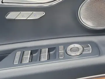 2023 Genesis GV80 с пробегом 42 381 км