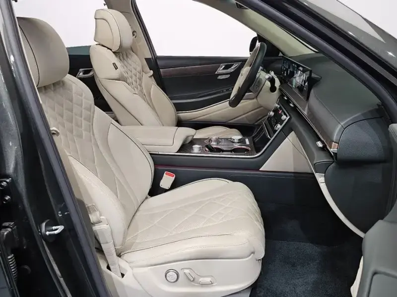 2023 Genesis GV80 с пробегом 32 479 км