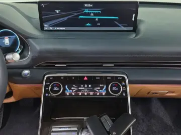 2023 Genesis GV80 с пробегом 42 381 км