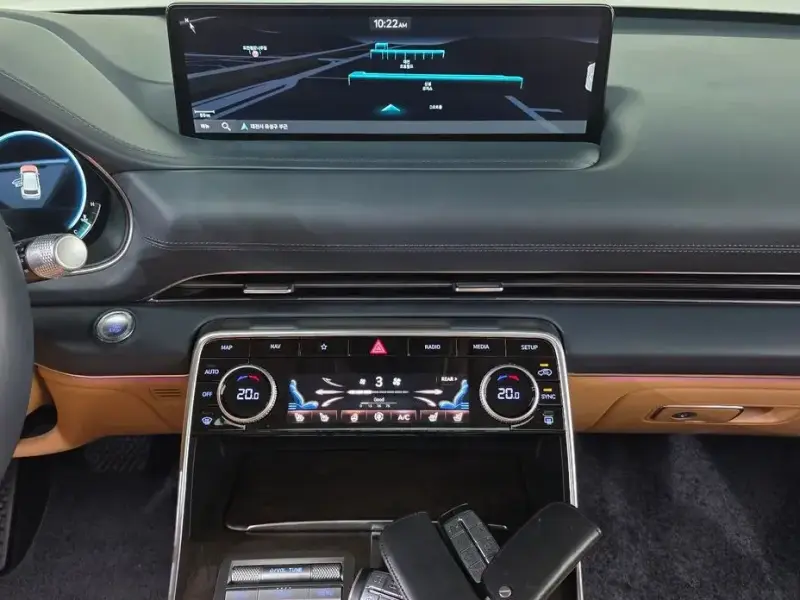 2023 Genesis GV80 с пробегом 42 381 км