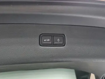 2023 Genesis GV80 с пробегом 32 479 км