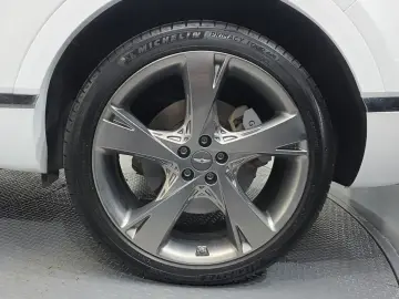 2023 Genesis GV80 с пробегом 42 381 км