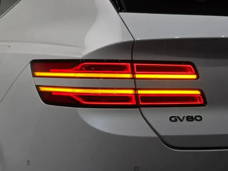 2023 Genesis GV80 с пробегом 42 381 км