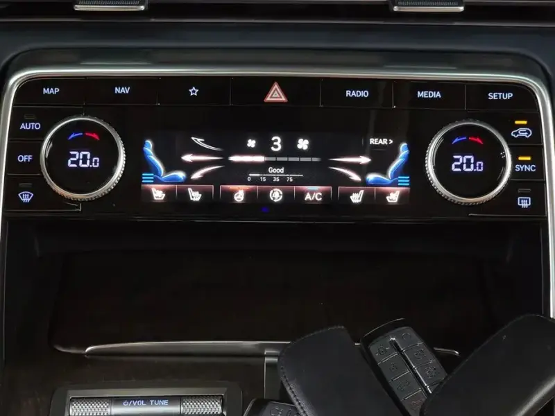 2023 Genesis GV80 с пробегом 42 381 км