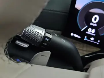 2023 Genesis GV80 с пробегом 32 479 км