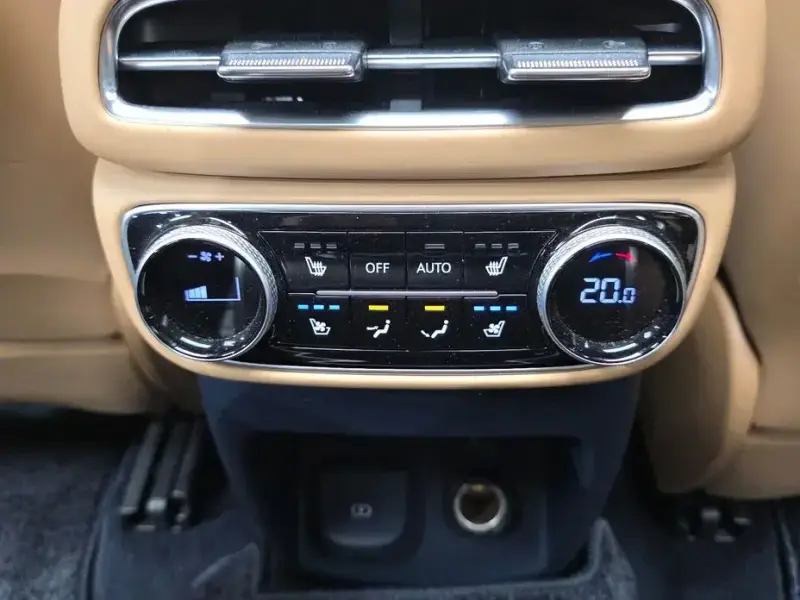 2023 Genesis GV80 с пробегом 42 381 км