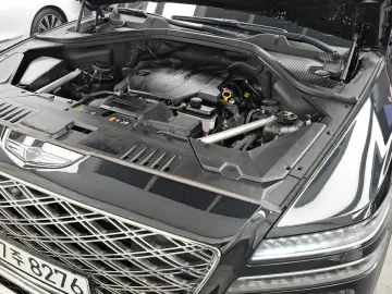 2023 Genesis GV80 с пробегом 32 033 км