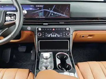 2023 Genesis GV80 с пробегом 32 033 км