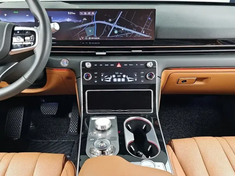 2023 Genesis GV80 с пробегом 32 033 км
