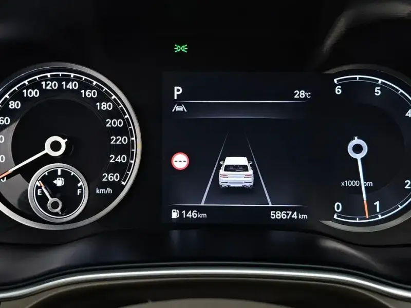 2023 Genesis GV80 с пробегом 58 674 км