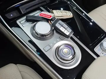 2023 Genesis GV80 с пробегом 58 674 км