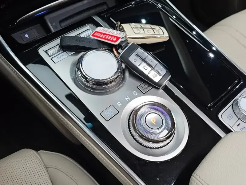 2023 Genesis GV80 с пробегом 58 674 км