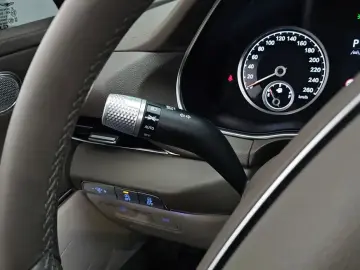 2023 Genesis GV80 с пробегом 58 674 км