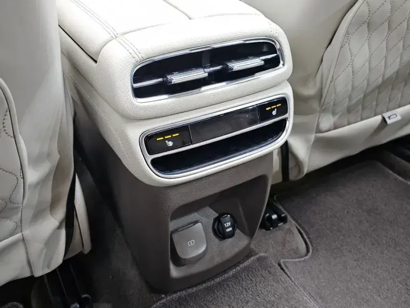 2023 Genesis GV80 с пробегом 58 674 км