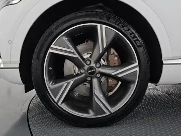 2023 Genesis GV80 с пробегом 36 714 км