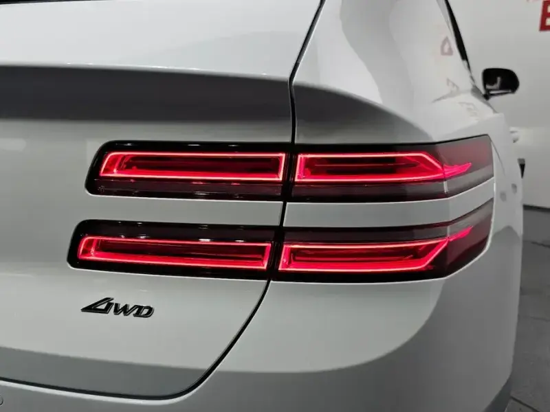 2023 Genesis GV80 с пробегом 36 714 км