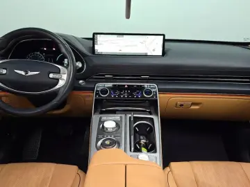2023 Genesis GV80 с пробегом 65 090 км