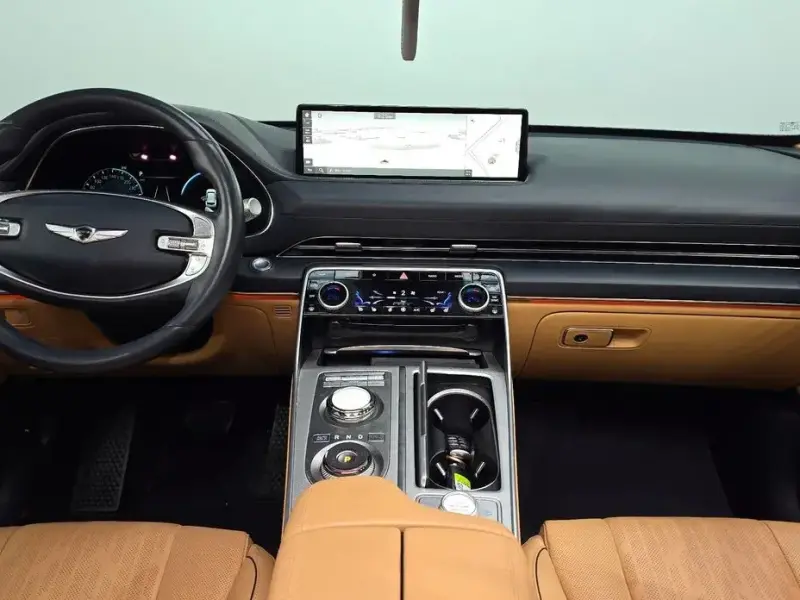 2023 Genesis GV80 с пробегом 65 090 км