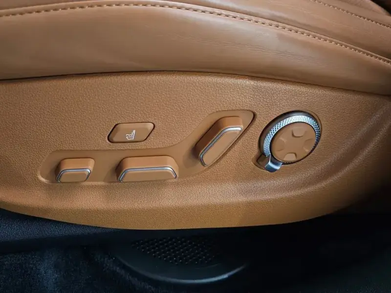 2023 Genesis GV80 с пробегом 36 714 км