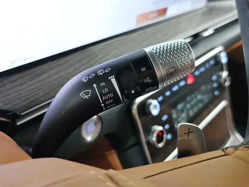 2023 Genesis GV80 с пробегом 36 714 км