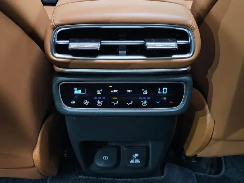 2023 Genesis GV80 с пробегом 36 714 км