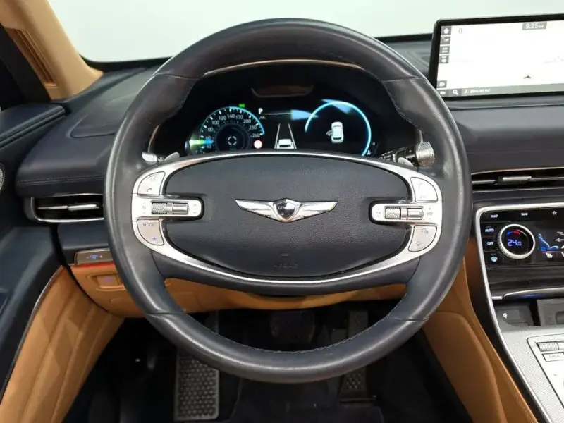2023 Genesis GV80 с пробегом 65 090 км