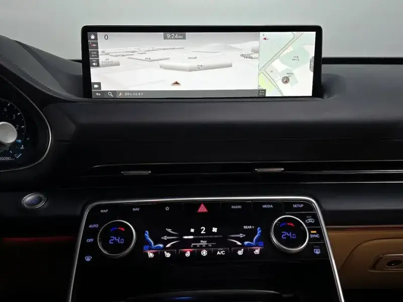 2023 Genesis GV80 с пробегом 65 090 км