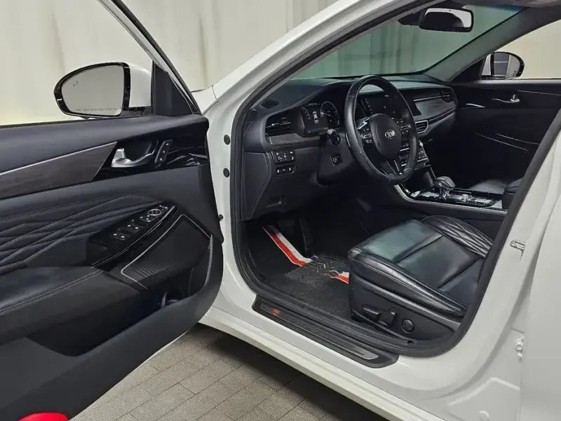 2020 Kia K7 с пробегом 64 653 км