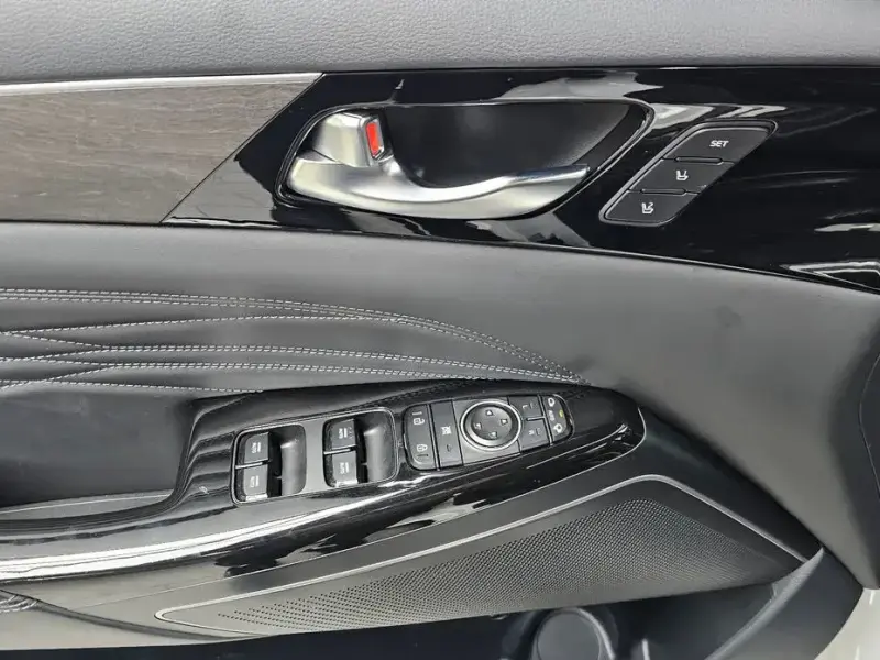 2020 Kia K7 с пробегом 64 653 км