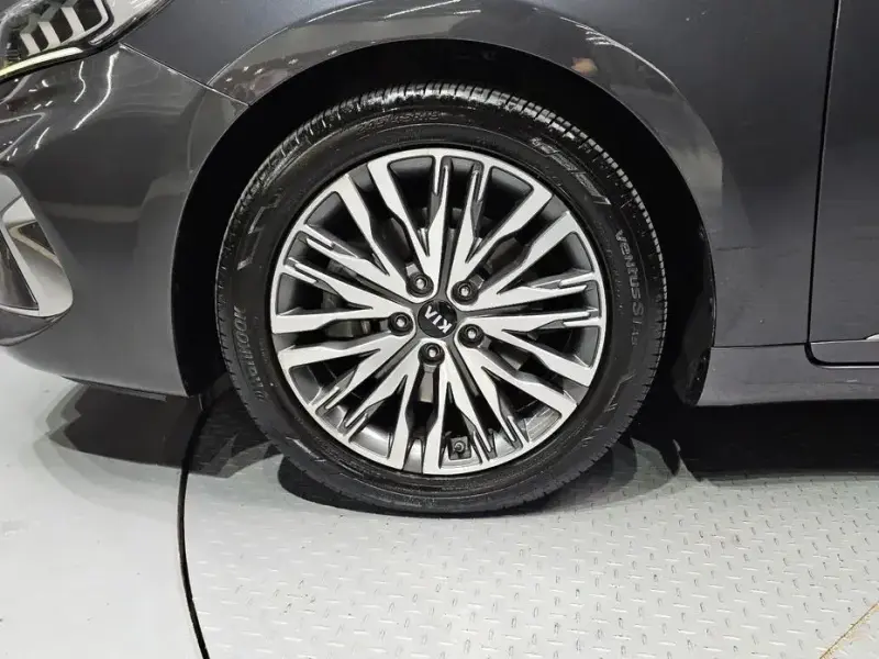 2020 Kia K7 с пробегом 42 600 км