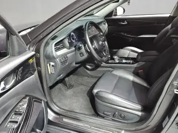 2020 Kia K7 с пробегом 42 600 км