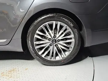 2020 Kia K7 с пробегом 42 600 км