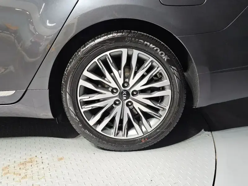 2020 Kia K7 с пробегом 42 600 км