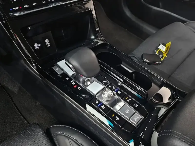 2019 Kia K7 с пробегом 5 800 км