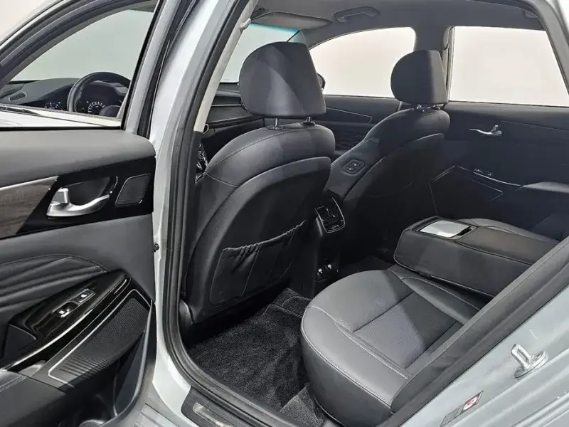 2019 Kia K7 с пробегом 5 800 км
